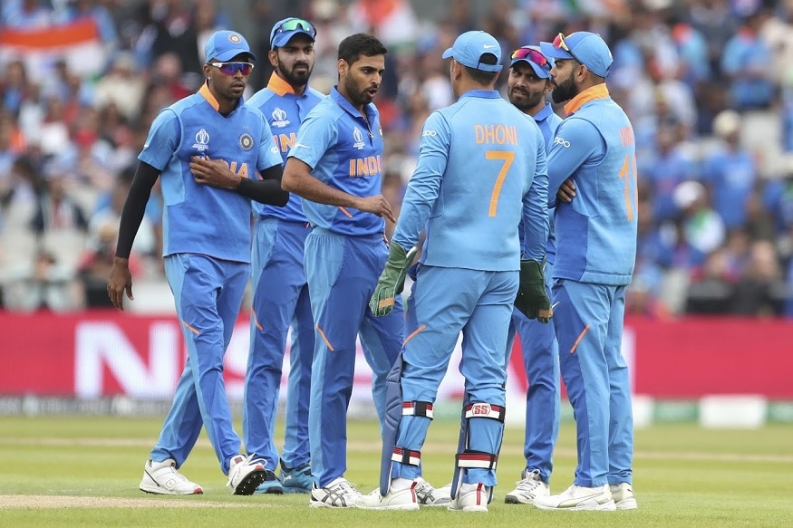 भारताचा वेगवान गोलंदाज भुवनेश्वर कुमारने 45 व्या षटकात कोलिन डी ग्रॅण्डहोमला बाद करून न्यूझीलंडला पाचवा धक्का दिला. भारताचा वेगवान गोलंदाज भुवनेश्वर कुमारने 45 व्या षटकात कोलिन डी ग्रॅण्डहोमला बाद करून न्यूझीलंडला पाचवा धक्का दिला.