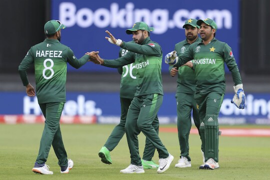 World Cup : मैदानात झाड असेल तर पाक पोहचेल सेमीफायनलला!
