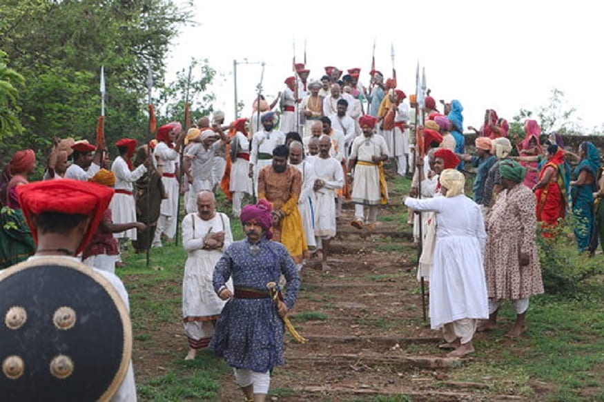 येत्या सोमवारी ( 15 जुलै ) प्रेक्षक ज्याची वाट पाहतायत तो क्षण येणार. अनाजी पंतांना हत्तीच्या पायाखाली दिलं जाणार. येत्या सोमवारी ( 15 जुलै ) प्रेक्षक ज्याची वाट पाहतायत तो क्षण येणार. अनाजी पंतांना हत्तीच्या पायाखाली दिलं जाणार.