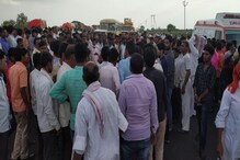 परतीच्या वाटेवर असलेल्या वारकऱ्यांच्या ट्रकला अपघात, 13 जण जखमी परतीच्या वाटेवर असलेल्या वारकऱ्यांच्या ट्रकला अपघात, 13 जण जखमी