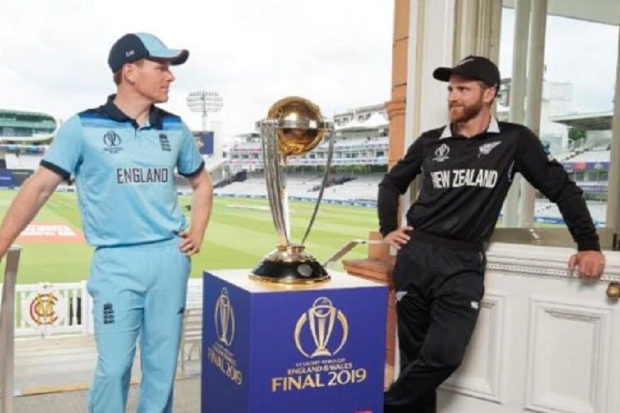 ICC Cricket World Cup चा अंतिम सामना होऊन एक आठवडा उलटला. त्याआधी सेमीफायनलमध्ये भारताच्या पराभवाला दोन आठवडे होत आले. यानंतरही वर्ल्ड कपचीच चर्चा सोशल मीडियावर सुरू आहे. अंतिम सामन्याचा थरार आणि त्यातले वाद अजुनही चर्चेचा विषय आहेत. ICC Cricket World Cup चा अंतिम सामना होऊन एक आठवडा उलटला. त्याआधी सेमीफायनलमध्ये भारताच्या पराभवाला दोन आठवडे होत आले. यानंतरही वर्ल्ड कपचीच चर्चा सोशल मीडियावर सुरू आहे. अंतिम सामन्याचा थरार आणि त्यातले वाद अजुनही चर्चेचा विषय आहेत.