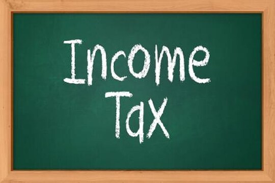 आजपासून बदलणार Income Tax संदर्भातील हे 5 नियम, जाणून घ्या तुमच्यावर काय होणार परिणाम