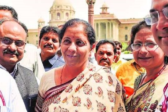 मोदी सरकारच्या 'या' सीक्रेट टीमनं तयार केलंय बजेट