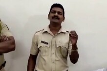 ए वतन वतन मेरे, आबाद रहे तू... गायक पोलिसाचा VIDEO व्हायरल ए वतन वतन मेरे, आबाद रहे तू... गायक पोलिसाचा VIDEO व्हायरल