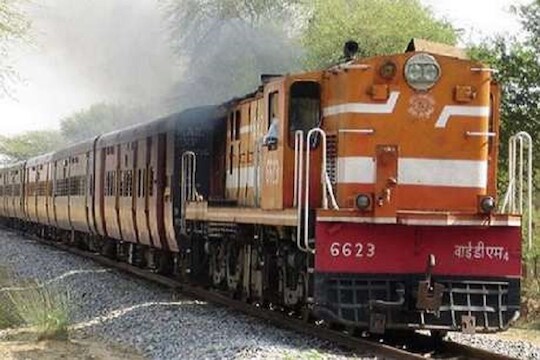 लॉकडाऊनंतर कधीपासून सुरू होणार रेल्वे? जाणून घ्या काय आहे मोदी सरकारचा प्लॅन