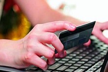 हे कार्ड मोफत बनवा आणि 2 लाख रुपयांचा विमा मिळवा