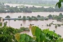 महालक्ष्मी एक्स्प्रेसमध्ये अडकलेल्या प्रवाशांच्या बचावकार्यासाठी 2 हेलिकॉप्टर्स