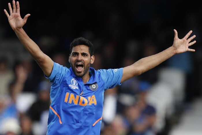 भारताचा भरवशाचा गोलंदाज भुवनेश्वर कुमारनं टीम इंडियाला अनेक एकहाती विजय मिळवून दिले आहेत. मात्र, त्याचा समावेश अ गटात गेल्या वर्षी करण्यात आला. मात्र येत्या टी-20 वर्ल्ड कपमध्ये भुवनेश्वर कुमारला संधी मिळाल्यास त्याला अ+ गटात स्थान मिळू शकते. 