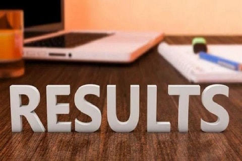 कोरोना परिस्थितीमुळे  पेपर घेण्यापासून ते तपासणी पर्यंत सगळ्यातच विलंब झाला होता.