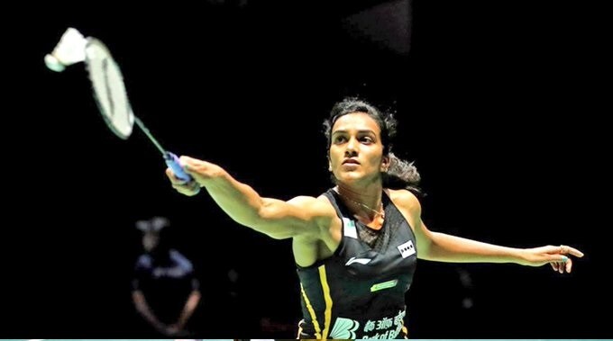 तब्बल तीन वेळा वर्ल्ड चॅम्पियनशिपच्या अंतिम सामन्यात पोहचण्याची कामगिरी करणाऱ्या सिंधूनं पहिल्यांदाच सुवर्ण पदक जिंकवण्याची कामगिरी केली. तब्बल तीन वेळा वर्ल्ड चॅम्पियनशिपच्या अंतिम सामन्यात पोहचण्याची कामगिरी करणाऱ्या सिंधूनं पहिल्यांदाच सुवर्ण पदक जिंकवण्याची कामगिरी केली.