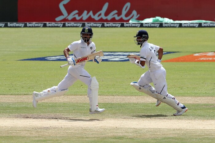 या दोघांनी भारताकडून कसोटी क्रिकेटमध्ये सर्वात जास्त वेळा चौथ्या क्रमांकासाठी शतकी भागिदारी केली आहे. दोघांनी तब्बल 8 वेळा ही कामगिरी केली आहे. 