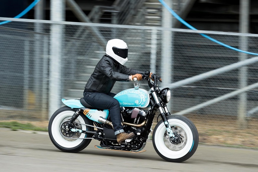 बाईक नाही म्हणून गर्लफ्रेंडने मारला टोमणा, तिला इम्प्रेस करण्यासाठी त्याने...