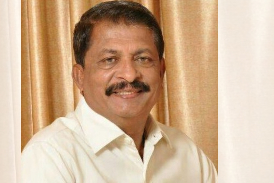 नाशिक बाजार समितीला ग्रहण, सभापतीला लाच घेताना अटक