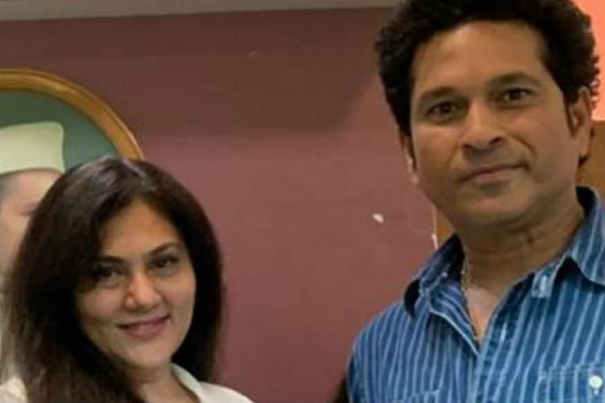 याशिवाय तिनं भारताचा महान क्रिकेटपटू सचिन तेंडुलकर याच्यासोबतचाही एक फोटो तिच्या फेसबुक अकाउंटवर पोस्ट केला आहे. याशिवाय तिनं भारताचा महान क्रिकेटपटू सचिन तेंडुलकर याच्यासोबतचाही एक फोटो तिच्या फेसबुक अकाउंटवर पोस्ट केला आहे.