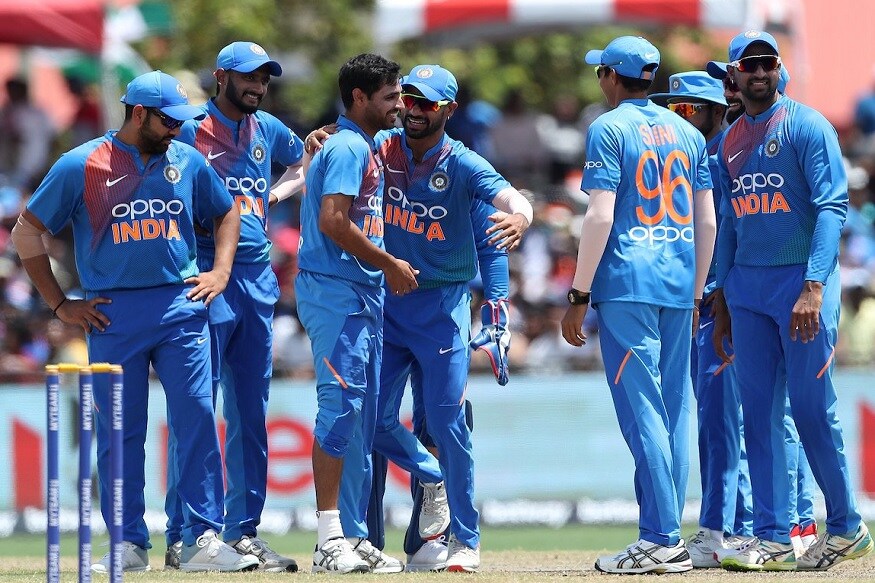 विंडीजविरुद्धची तीन टी20 सामन्याची मालिका भारताने 3-0 ने जिंकली. शेवटच्या टी20 सामन्यात भारताने ऋषभ पंत आणि विराट कोहली यांच्या अर्धशतकाच्या जोरावर 7 गडी राखून विंडीजला पराभूत केलं. विंडीजने प्रथम फलंदाजी करताना 6 बाद 146 धावा केल्या. हे आव्हान भारतानं 19.1 षटकांत पूर्ण केलं. विंडीजविरुद्धची तीन टी20 सामन्याची मालिका भारताने 3-0 ने जिंकली. शेवटच्या टी20 सामन्यात भारताने ऋषभ पंत आणि विराट कोहली यांच्या अर्धशतकाच्या जोरावर 7 गडी राखून विंडीजला पराभूत केलं. विंडीजने प्रथम फलंदाजी करताना 6 बाद 146 धावा केल्या. हे आव्हान भारतानं 19.1 षटकांत पूर्ण केलं.