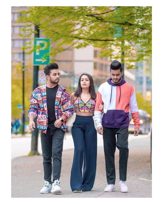 इंडियन आयडॉलनंतर नेहाने विभोर आणि कुशाल पंडितसोबत अनेक म्युझिक टूर आणि परफॉर्मन्स केले. याच म्युझिकल टूरमध्ये नेहा आणि विभोर यांच्यात जवळीक निर्माण झाली. 