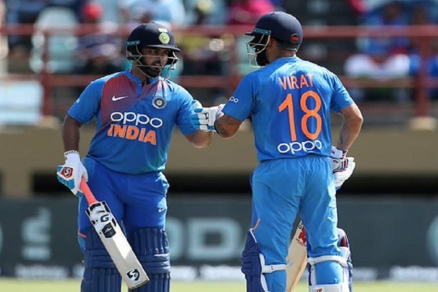 भारताचा युवा खेळाडू आणि यष्टीरक्षक ऋषभ पंतने आतंरराष्ट्रीय टी20 मध्ये त्याचं दुसरं अर्धशतक केलं. तिसऱ्या सामन्यात 65 धावा करताना त्यानं भारताकडून टी 20 मध्ये यष्टीरक्षकाने सर्वाधिक धावा करण्याचा विक्रम केला. पंतने धोनीला (56 धावा) मागं टाकलं. भारताचा युवा खेळाडू आणि यष्टीरक्षक ऋषभ पंतने आतंरराष्ट्रीय टी20 मध्ये त्याचं दुसरं अर्धशतक केलं. तिसऱ्या सामन्यात 65 धावा करताना त्यानं भारताकडून टी 20 मध्ये यष्टीरक्षकाने सर्वाधिक धावा करण्याचा विक्रम केला. पंतने धोनीला (56 धावा) मागं टाकलं.