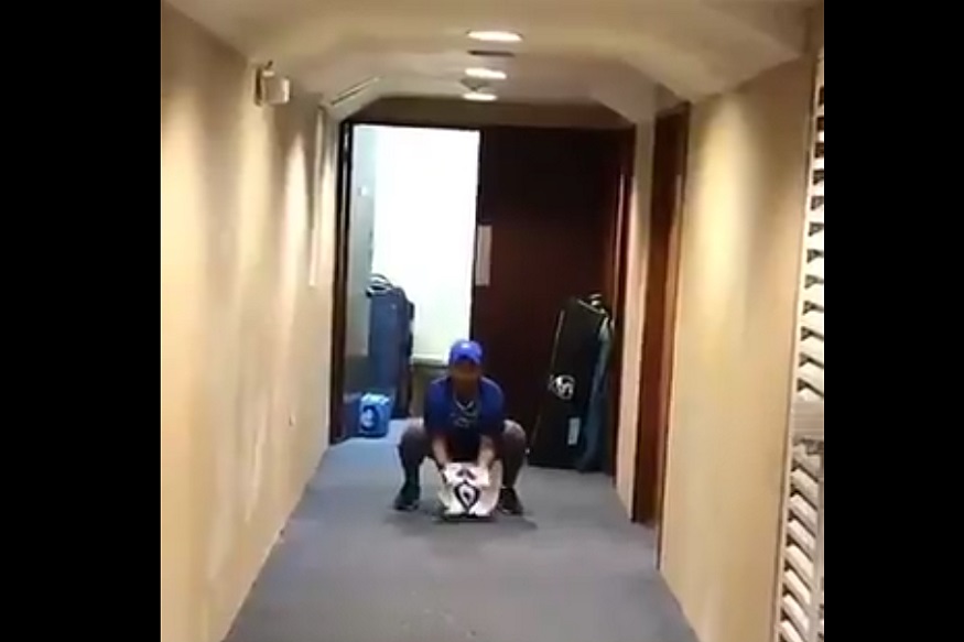 VIDEO : ऋषभ पंतचा थेट हॉटेलच्या पॅसेजमध्येच सराव; कारण देताना म्हणाला...