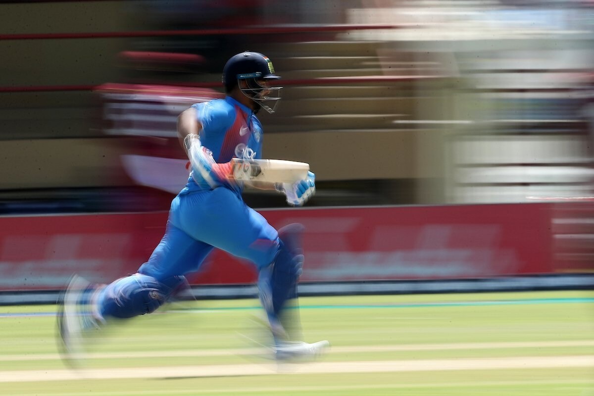 भारताने विंडीजविरुद्ध तीन टी20 सामन्यांची मालिका 3-0 अशी जिंकली. शेवटच्या टी20 सामन्यात विंडीजने दिलेले 146 धावांचे आव्हान भारताने 19.1 षटकांत 3 गड्यांच्या मोबदल्यात पूर्ण केलं. या विजयात ऋषभ पंतचा वाटा मोलाचा होता. भारताने विंडीजविरुद्ध तीन टी20 सामन्यांची मालिका 3-0 अशी जिंकली. शेवटच्या टी20 सामन्यात विंडीजने दिलेले 146 धावांचे आव्हान भारताने 19.1 षटकांत 3 गड्यांच्या मोबदल्यात पूर्ण केलं. या विजयात ऋषभ पंतचा वाटा मोलाचा होता.