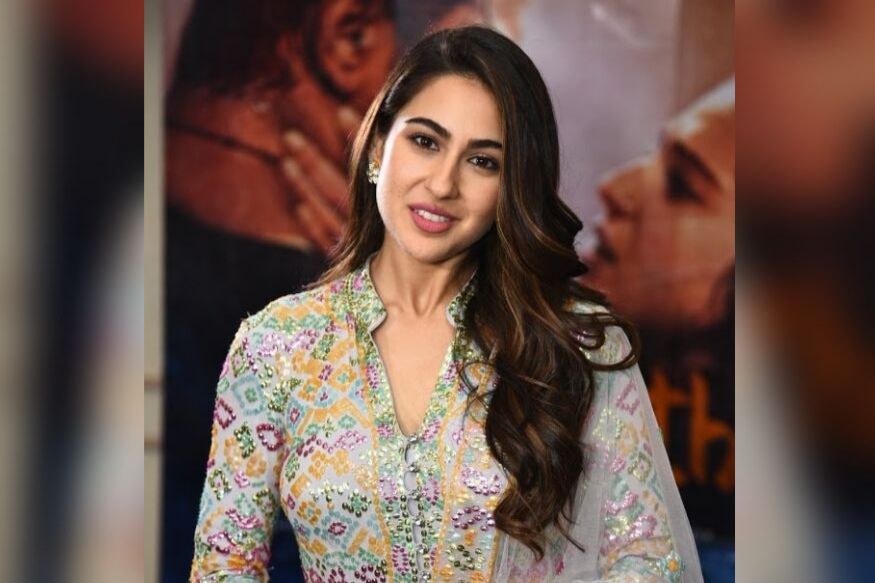 सैफ अली खान (Saif Ali Khan) आणि अमृता सिंगची (Amrita Singh) मुलगी सारा अली खानसोबत (Sara Ali Khan) सध्या बॉलिवूडच्या टॉप अभिनेत्रींमध्ये गणली जाते. हाताच्या बोटावर मोजण्याएवढे सिनेमा रिलीज होऊनही सारानं बॉलिवूडमध्ये स्वतःचं वेगळं स्थान निर्माण केलं आहे. अनेक नवे अभिनेते तिच्यासोबत काम करण्याची इच्छा व्यक्त करत असताना बॉलिवूडच्या एका अभिनेत्यानं मात्र तिच्यासोबत काम करण्यास नकार दिला आहे.