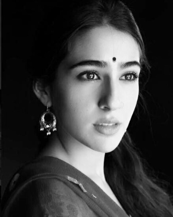 साराने बाजार इंडियाला दिलेल्या मुलाखतीत म्हटलं होतं की, तिला polycystic ovary syndrome (PCOD) चा त्रास आहे. सारा म्हणाली की, 'आपण एकीकडे समानता आणि प्रत्येकाला स्वीकारण्याची गोष्ट करतो. पण, आपण असे सिनेमे पाहू शकतो का ज्याची अभिनेत्री ही 96 किलोंची असेल.'