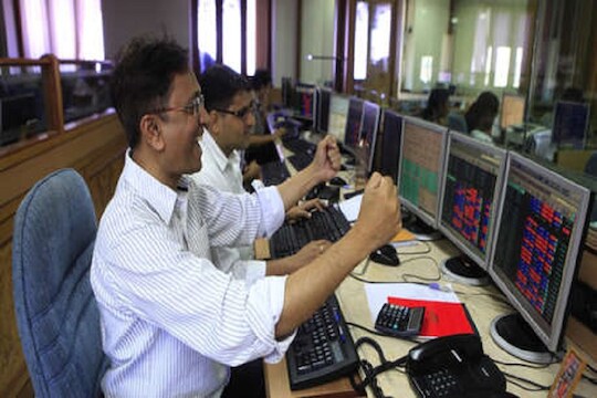 या कारणांमुळे शेअर बाजारात तेजी, गुंतवणूकदारांसाठी मोठी संधी