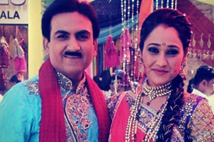 हा शो मागच्या 11 वर्षांपासून सुरू आहे आणि दिशा वकानी या शोमध्ये प्रमुख भूमिकेत आहे. शोमध्ये जेठालालचं लक्ष बबीतावर असलं तरीही सर्व प्रेक्षकांचं लक्ष मात्र दयाबेनच्या परत येण्याकडे लागलं आहे. 