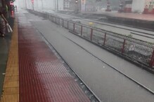 Mumbai Rain ठाण्यात पुन्हा जोरदार पाऊस सुरू, लोकल अजूनही विस्कळीत Mumbai Rain ठाण्यात पुन्हा जोरदार पाऊस सुरू, लोकल अजूनही विस्कळीत