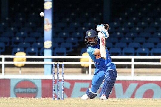 India vs West Indies : विराटच्या शिरपेचात आणखी एक मानाचा तुरा, पाक खेळाडूला टाकले मागे!