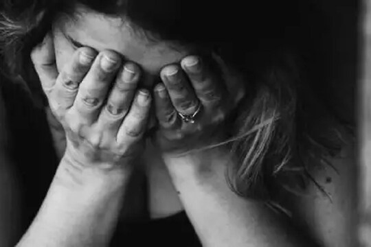 'या' गोष्टीसाठी पत्नीची जुगारात लावली बोली, पण हरला डाव; मग...