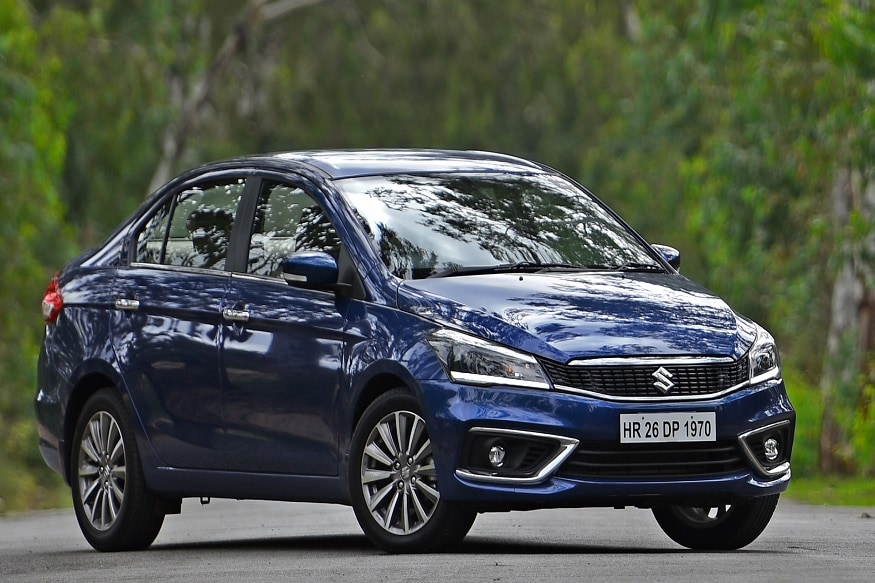 Maruti Ciaz च्या वेगवेगळ्या मॉडेलवर ऑफर्स आहेत. या कारवर 87 हजार रुपयांपर्यंत डिस्काउंट मिळत आहे. Maruti Ciaz Sigma, Delta Petrol वर 25 हजार कॅश, 30 हजार एक्सचेंज बोनस, 10 हजार कार्पोरेट डिस्काउंट मिळत आहे. Ciaz Zeta Petrol वर कॅश डिस्काउंट 15 हजार रुपये मिळतो. इतर डिस्काउंट डेल्टा पेट्रोलसारखाच आहे. Maruti Ciaz च्या वेगवेगळ्या मॉडेलवर ऑफर्स आहेत. या कारवर 87 हजार रुपयांपर्यंत डिस्काउंट मिळत आहे. Maruti Ciaz Sigma, Delta Petrol वर 25 हजार कॅश, 30 हजार एक्सचेंज बोनस, 10 हजार कार्पोरेट डिस्काउंट मिळत आहे. Ciaz Zeta Petrol वर कॅश डिस्काउंट 15 हजार रुपये मिळतो. इतर डिस्काउंट डेल्टा पेट्रोलसारखाच आहे.