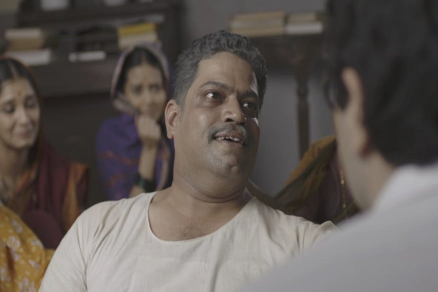 डॉ. बाबासाहेब आंबेडकर यांना घडवण्यात त्यांच्या वडिलांचा म्हणजेच रामजी बाबांचा मोठा हात होता. प्रसंगी पोटाला चिमटे काढून, काटकसर करून रामजी बाबांनी भीवाला शिकवलं, चांगली व्यक्ती म्हणून घडवलं. डॉ. बाबासाहेब आंबेडकर यांना घडवण्यात त्यांच्या वडिलांचा म्हणजेच रामजी बाबांचा मोठा हात होता. प्रसंगी पोटाला चिमटे काढून, काटकसर करून रामजी बाबांनी भीवाला शिकवलं, चांगली व्यक्ती म्हणून घडवलं.