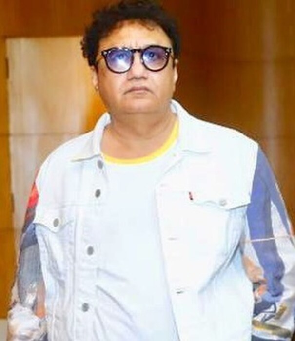 अबू मलिक हे प्रसिद्ध म्युझिक डायरेक्टर अनु मलिक यांचे भाऊ आहेत. ते जवळपास अनु मलिक यांच्यासारखेच दिसतात. ते सलमानच्या जवळच्या व्यक्तींपैकी एक आहेत. याशिवाय ते म्युझिक कंपोझर आणि ऑर्गनायझर सुद्धा आहेत. 