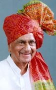 वयाच्या 91व्या वर्षात त्यांनी पुस्तके लिहिली. अंतरीचे धावे, गुलामगिरी, धिंड लोकशाहिची, गांधीजी असते तर..., लष्करी विलखिती पाकिस्तान अशी त्यांनी पुस्तकं लिहिली आहेत.खताळ-पाटील हे स्वत: एक सामाजिक कार्यकर्ते आणि स्वातंत्र्य सेनानी आहेत. वयाच्या 91व्या वर्षात त्यांनी पुस्तके लिहिली. अंतरीचे धावे, गुलामगिरी, धिंड लोकशाहिची, गांधीजी असते तर..., लष्करी विलखिती पाकिस्तान अशी त्यांनी पुस्तकं लिहिली आहेत.खताळ-पाटील हे स्वत: एक सामाजिक कार्यकर्ते आणि स्वातंत्र्य सेनानी आहेत.