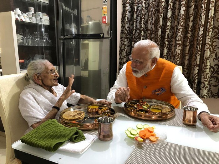 पंतप्रधान मोदींनी गुजरात विद्यापिठातून मास्टर ऑफ सायन्समध्ये पदवी प्राप्त केली. शालेय जीवनात ते अखिल भारतीय विद्यार्थी परिषदेचे सदस्य होते. त्यानंतर त्यांना भारतीय जनता पक्षासाठी नामांकन मिळाले. त्यांनी भाजपचे सरचिटणीस, राष्ट्रीय सचिव, गुजरातचे मुख्यमंत्री अशा अनेक पदांवर सर्वोत्तम कामगिरी केली आहे.
