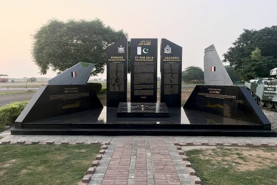 पाकिस्तानचा खोटेपणा उघड : Airstrike संदर्भात लपवलेल्या सत्याचे पुरावे आले समोर!