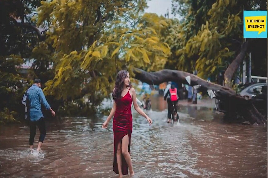 यंदाच्या पावसाने सगळ्याच राज्यांना चांगलंच झोडपलं. मुसळधार पावसामुळे सगळीकडे रस्त्यांवर पाणी साचलं होतं. त्यात एक अजब प्रकार समोर आला आहे. यंदाच्या पावसाने सगळ्याच राज्यांना चांगलंच झोडपलं. मुसळधार पावसामुळे सगळीकडे रस्त्यांवर पाणी साचलं होतं. त्यात एक अजब प्रकार समोर आला आहे.