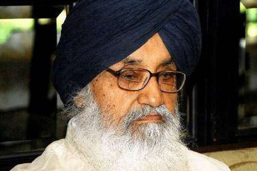 पंजाबचे माजी मुख्यमंत्री आणि अकाली दलाचे नेते प्रकाश सिंह बादल यांनी 2017 मध्ये 6 कोटी रुपयांची संपत्ती असल्याचं सांगितलं होतं. त्यांचाही कर सरकार भरत होते. पंजाबचे माजी मुख्यमंत्री आणि अकाली दलाचे नेते प्रकाश सिंह बादल यांनी 2017 मध्ये 6 कोटी रुपयांची संपत्ती असल्याचं सांगितलं होतं. त्यांचाही कर सरकार भरत होते.