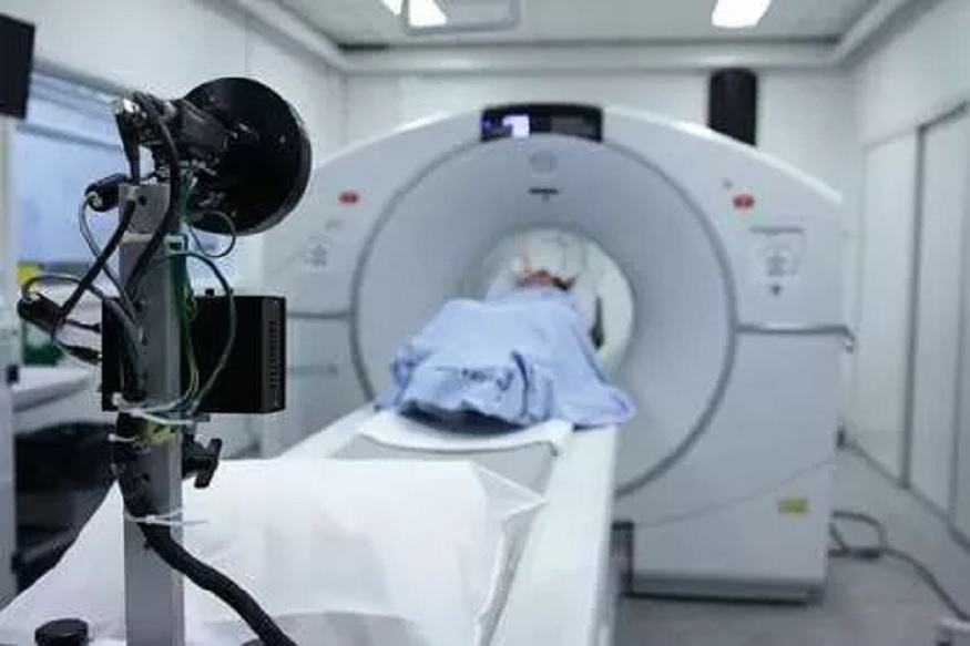 MRI दरम्यान एक छोटीसी चूक बेतू शकते जीवावर, वेळीच व्हा सावध!