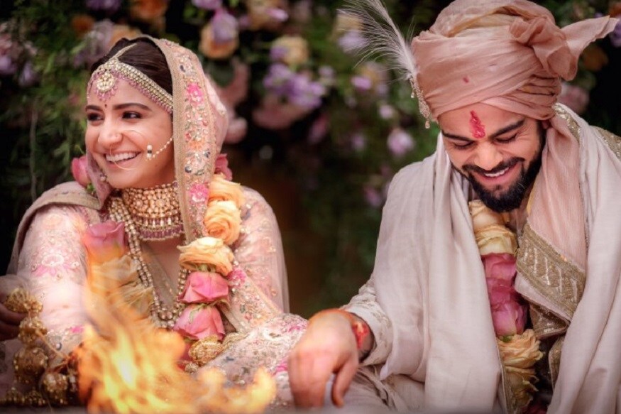 भारताचा कर्णधार विराट कोहलीच्या नेतृत्वाखाली विंडीजविरुद्ध तिनही प्रकारात यश मिळवलं. आता मायदेशी परतल्यानंतर विराट कोहली शूटिंगमध्ये व्यग्र आहे. भारताचा कर्णधार विराट कोहलीच्या नेतृत्वाखाली विंडीजविरुद्ध तिनही प्रकारात यश मिळवलं. आता मायदेशी परतल्यानंतर विराट कोहली शूटिंगमध्ये व्यग्र आहे.