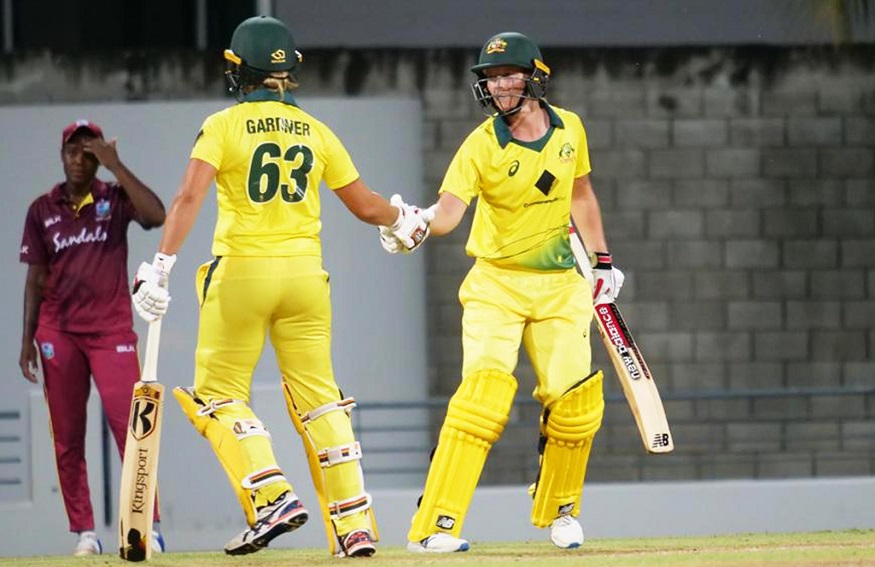 LIVE सामन्यात झाली मोठी गडबड! क्रिकेटच्या इतिहासात पहिल्यांदाच घडला असा प्रकार