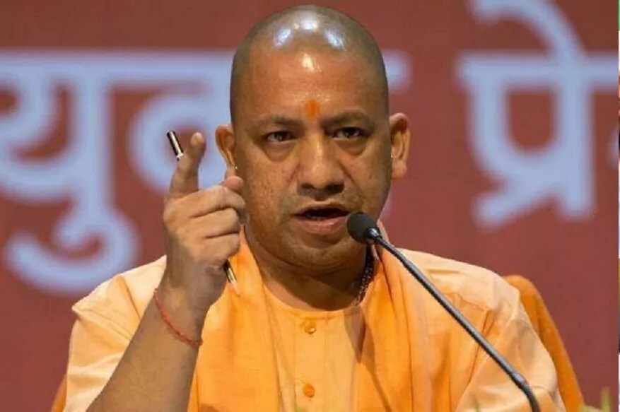 उत्तर प्रदेशचे मुख्यमंत्री योगी आदित्यनाथ यांनी त्यांची मालमत्ता 71 लाख रुपये असल्याचं सांगितलं होतं. त्यांचाही कर सरकारी तिजोरीतून भरला जात होता. आता त्यांनी जाहीर केलं आहे की, यापुढे आमदार आणि मंत्र्यांचा कर सरकार भरणार नाही. उत्तर प्रदेशचे मुख्यमंत्री योगी आदित्यनाथ यांनी त्यांची मालमत्ता 71 लाख रुपये असल्याचं सांगितलं होतं. त्यांचाही कर सरकारी तिजोरीतून भरला जात होता. आता त्यांनी जाहीर केलं आहे की, यापुढे आमदार आणि मंत्र्यांचा कर सरकार भरणार नाही.