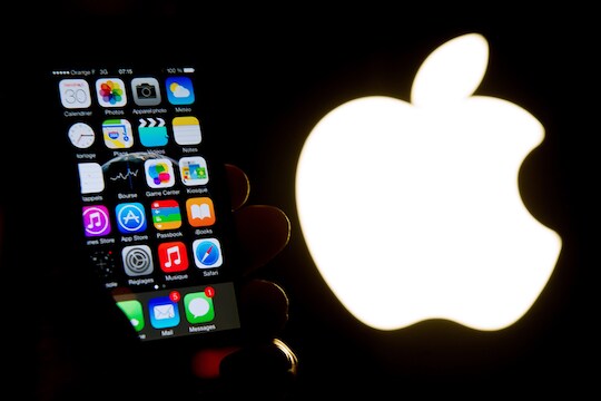 जुने iPhone धोकादायक, तुम्हीही वापरत असाल तर काळजी घ्या