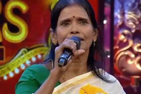 राणू मंडल यांचा आणखी एक VIDEO VIRAL, सेटवर साजरी केली दिवाळी
