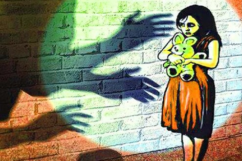 बलात्कार, हत्येनंतर नागपूर तापलं; हैदराबादप्रमाणे आरोपीचा एन्काऊंटर करा, नागरिकांचा संताप incident of 5 year old girl in Linga village near Nagpur Kalmeshwar closed | News ...