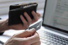 Amazonचा सगळ्यात मोठा Diwali Sale उद्यापासून, Smart Phone वर जबरदस्त ऑफर