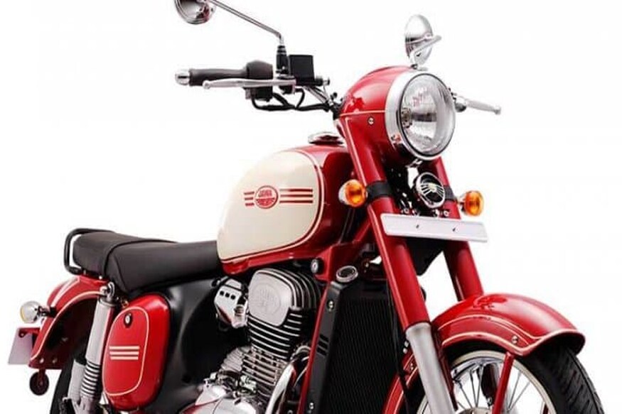 लगेच मिळणार डिलेव्हरी -ही बाईक Jawa 500 OHV च्या रंगरुपात मिळणार आहे. सोबतच या बाइकच्या इंधन टाकीवर 90th Anniversary commemorative असं लिहून एक विशेष नंबरही मिळणार आहे. जर तुम्ही ही गाडी खरेदी करत असाल तर तुम्हाला जास्त वेळ वाट पाहण्याची आवश्यकता नाही. कारण, जावा या बाईकची सुपरफास्ट डिलेव्हरी देणार आहे. जावाच्या डिलरशिप्सकडून या लिमिटेड एडिशन बाइकची 15 ऑक्टोबर 2019 पासून विक्री सुरू होणार आहे. लगेच मिळणार डिलेव्हरी -ही बाईक Jawa 500 OHV च्या रंगरुपात मिळणार आहे. सोबतच या बाइकच्या इंधन टाकीवर 90th Anniversary commemorative असं लिहून एक विशेष नंबरही मिळणार आहे. जर तुम्ही ही गाडी खरेदी करत असाल तर तुम्हाला जास्त वेळ वाट पाहण्याची आवश्यकता नाही. कारण, जावा या बाईकची सुपरफास्ट डिलेव्हरी देणार आहे. जावाच्या डिलरशिप्सकडून या लिमिटेड एडिशन बाइकची 15 ऑक्टोबर 2019 पासून विक्री सुरू होणार आहे.