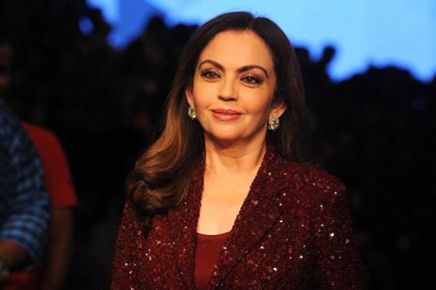 कोव्हिड-19मध्ये लोकांना जीवनदान देणाऱ्या नीता अंबानी जगातील दानशूर व्यक्तींच्या यादीत सामिल