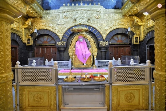 साईबाबांच्या शिर्डीत काय आहे विजयादशमीचं महत्त्व? वाचा सविस्तर...