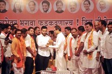 शरद पवार कृषीमंत्री असताना शेतकरी आत्महत्या सत्र सुरु, उद्धव ठाकरेंचा घणाघात